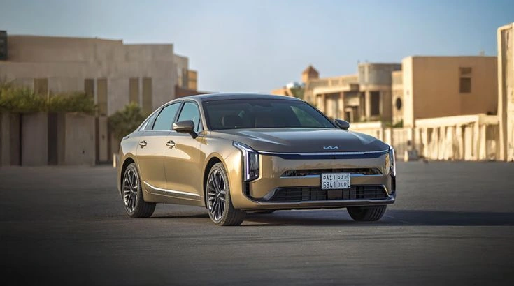 مميزات وعيوب كيا K8 2026